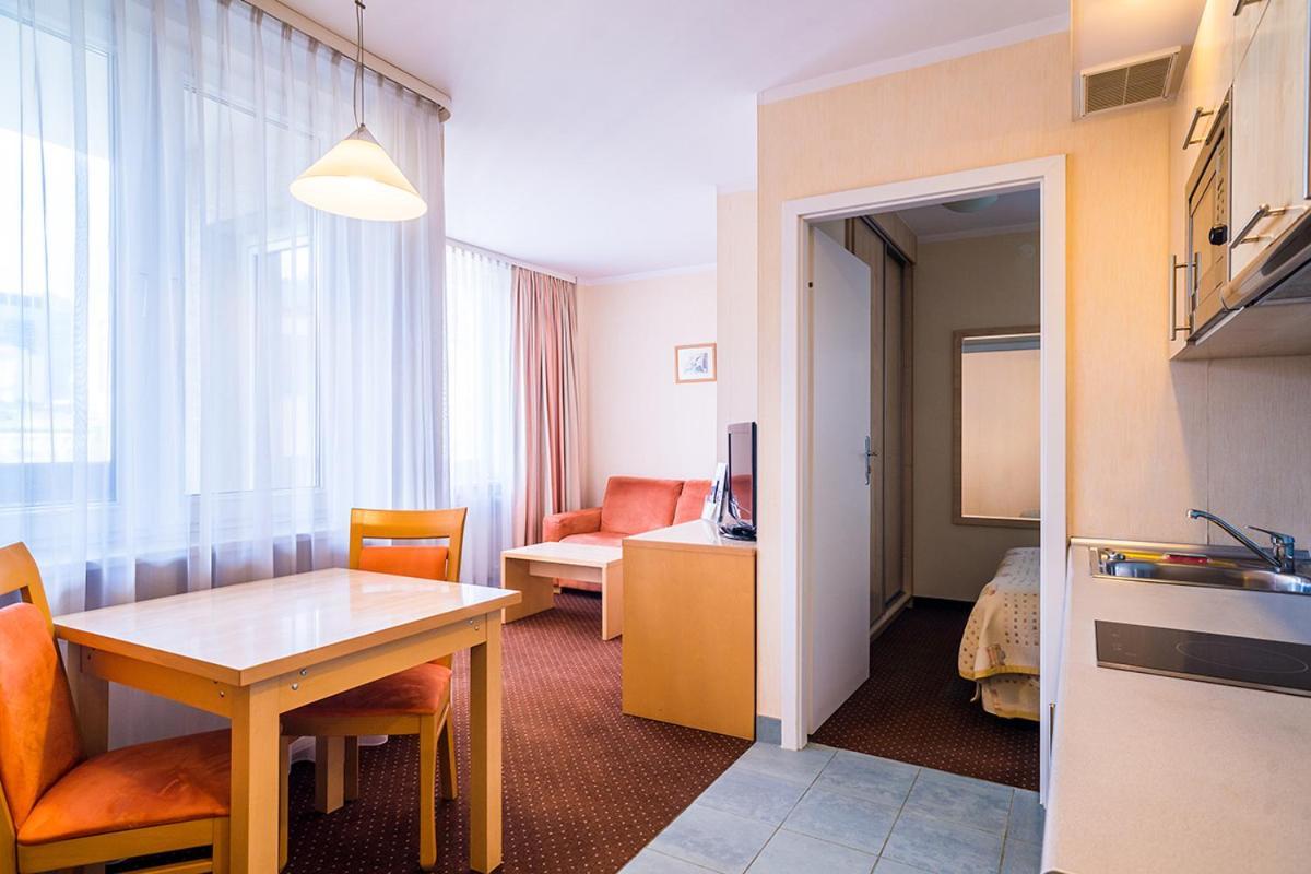 Apartamenty Zgoda Warszawa By Desilva Exterior photo
